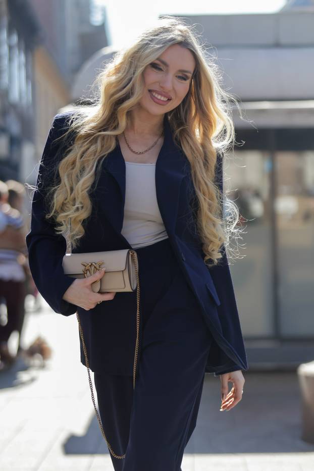 Zagreb: Petra Meštrić pozirala na Cvjetnom 