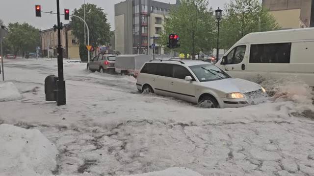 Polish city flooded by hailstorm