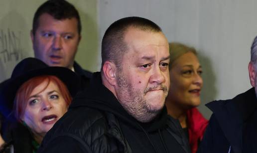 Dino Be&scaron;li&cacute; oprostio se od svoje majke Sejde: 'Ostadoh ja sam'