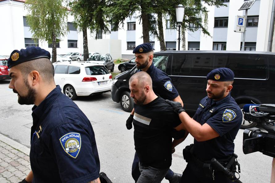 Policija u Sl. Brodu i dalje je na nogama! Još uvijek nema oružja s kojim je ubijen Zoran Grgić...