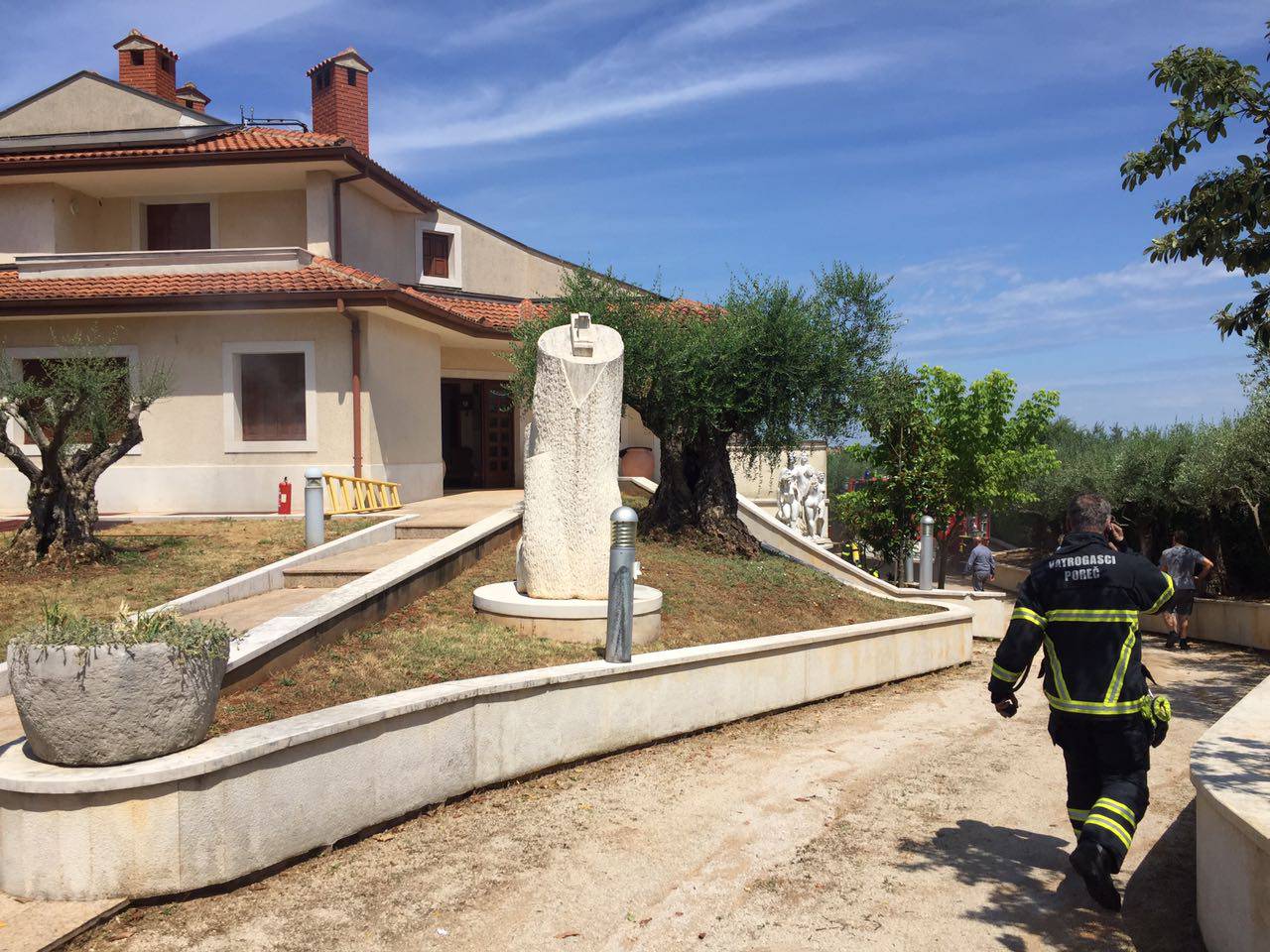 Planula kuća kod Poreča: Požar izbio zbog kvara u strojarnici