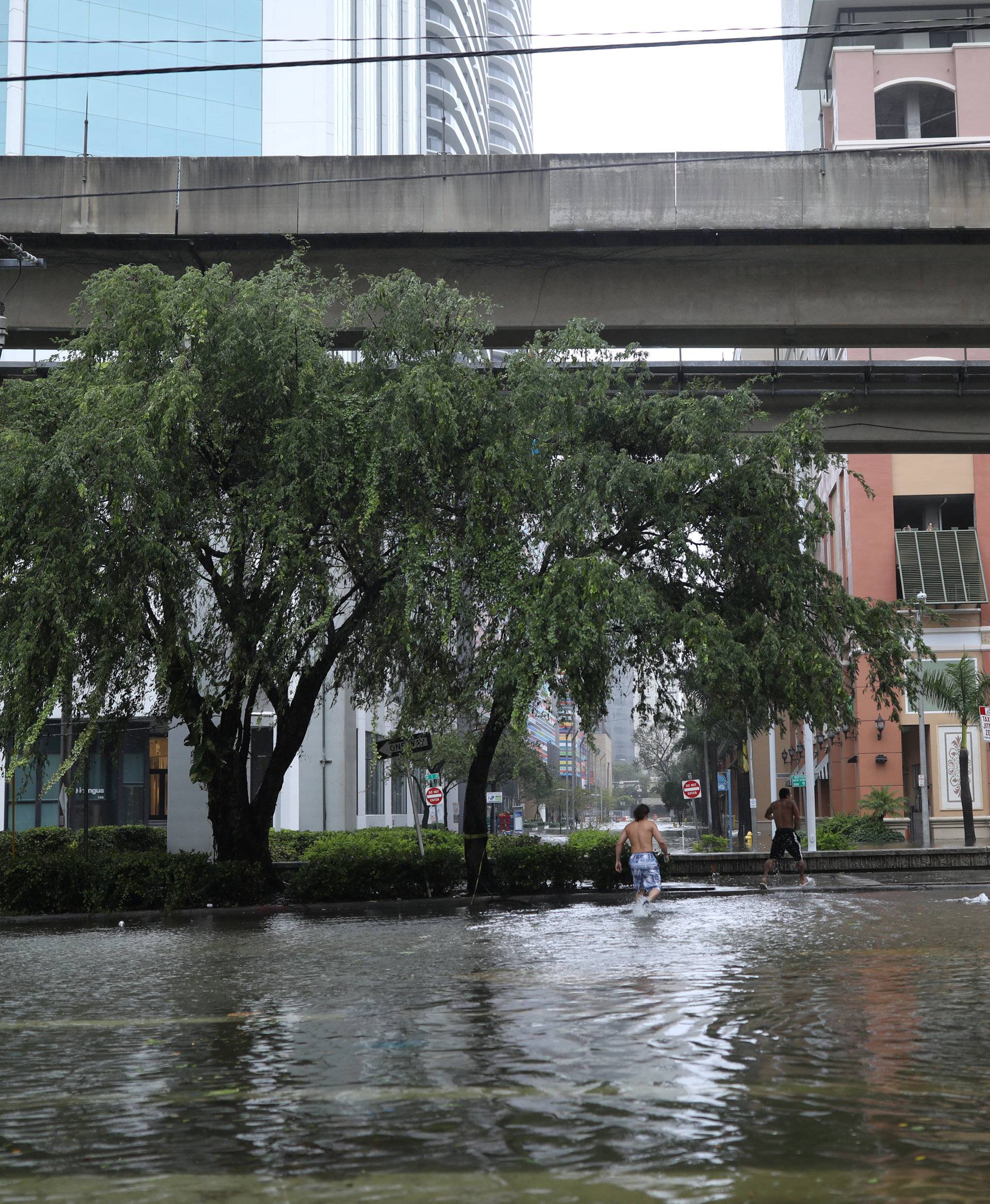 Flooding begins in the Brickell neighborhood as Hurricane Irma passes Miami