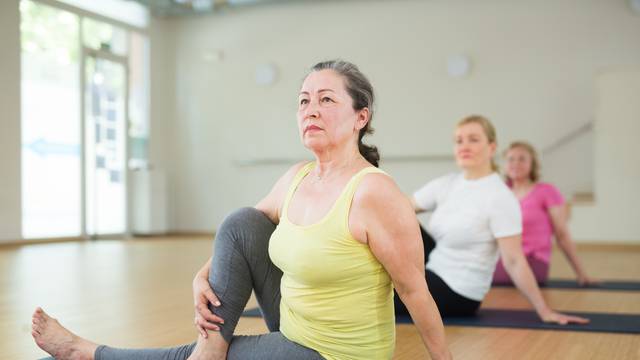 Vježbanje i nakon 50. godine: Ove navike izbjegavajte da se ne biste ozlijedili i 'uništili' leđa