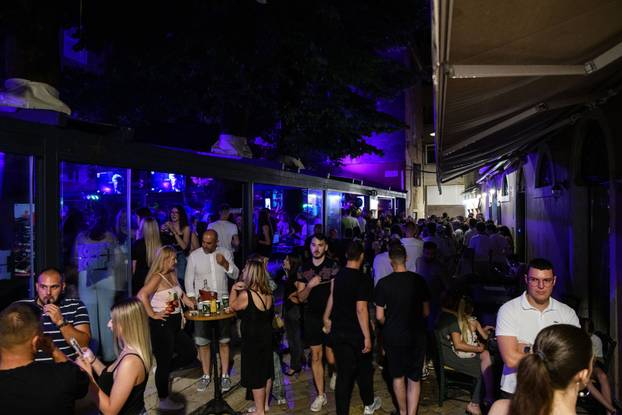 Zagreb: Koncert Maje Šuput na terasi Dišpet i Kult