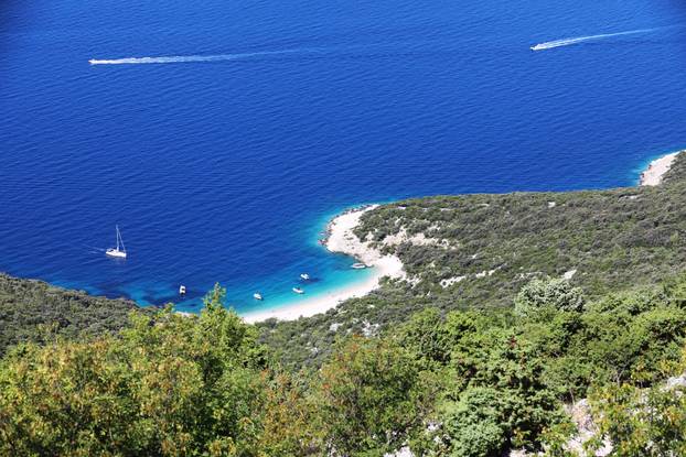 Lubenice, mjesto na Cresu s dva stanovnika