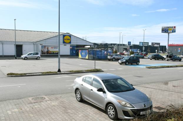 Sisčani su se priključili bojkotu trgovina i kafića 