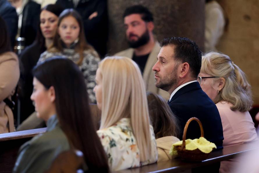 Split: Nedjelja Uskrsnuća Gospodinova - misu predvodi splitsko-makarski nadbiskup Zdenko Križić