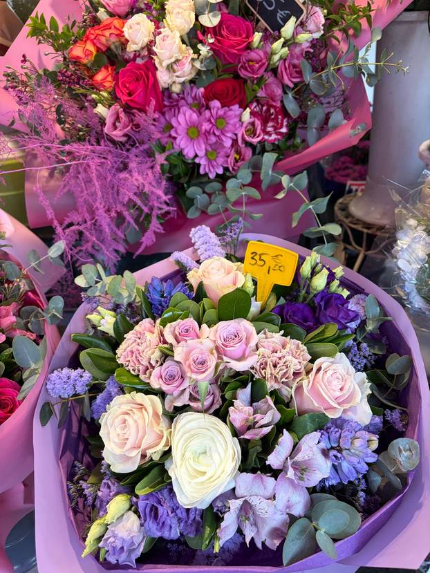 FOTO Od 4 eura do 'bankrota': Pogledajte cvijeće i bukete koji će se kupovati za Valentinovo