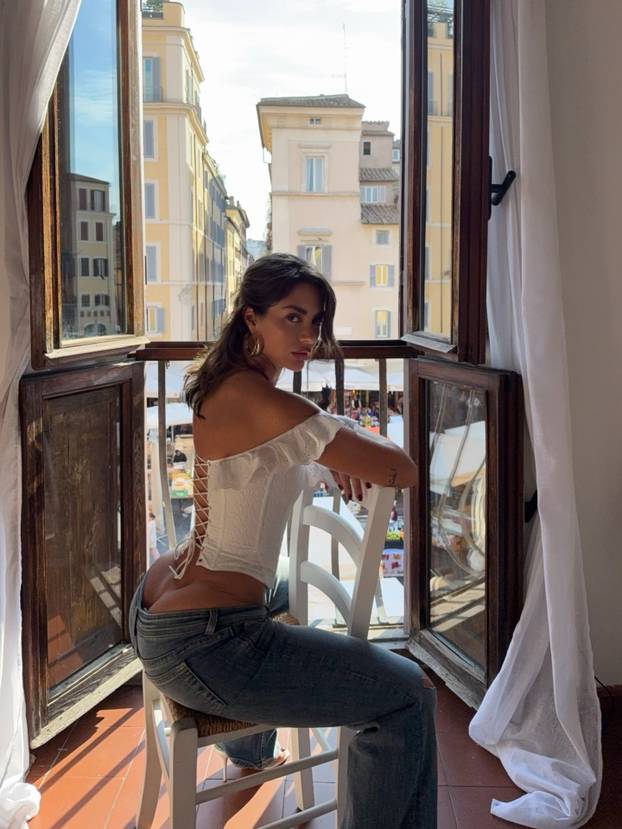 FOTO Razgolicala je mnogima maštu, a onda i sebe. Neymar je zbog nje bio u središtu skandala