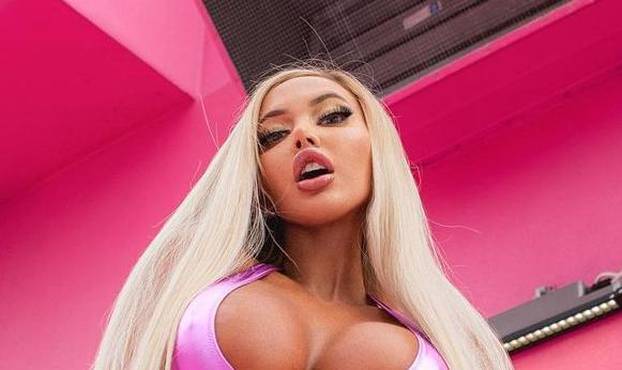 FOTO Ponižava muškarce i tako zaradi 20.000 eura mjesečno. I to online. 'Istresam se na njima'