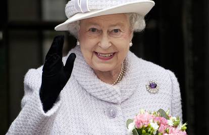 Kraljica za 90. rođendan dobila vreću od baršuna sa solju...