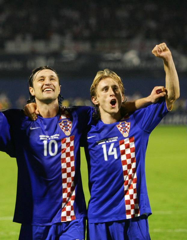 ARHIVA - 2006. Zagreb: Vatreni i "maksimirska krtica" srušili su Englesku 