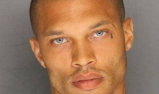 FOTO Sje&cacute;ate se plavookog seksi zatvorenika? Evo gdje je danas: &Zcaron;ene su mi slale po 300 pisama!