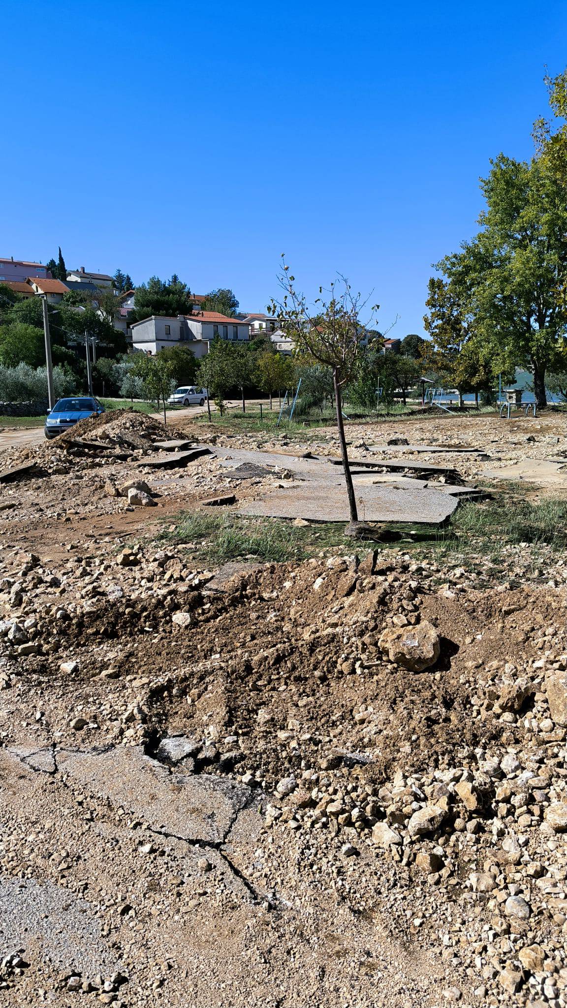 VIDEO Bujica u Mekoj Dragi ostavila katastrofu: 'Susjedu je sve uništeno, ceste su razorene'