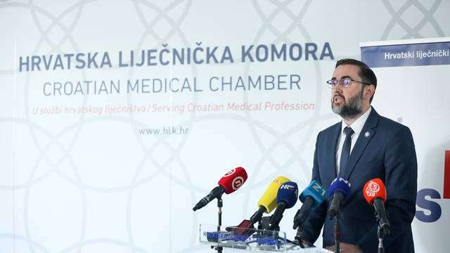Zagreb: Konferencija za medije Hrvatskog liječničkog sindikata i Hrvatske liječničke komore