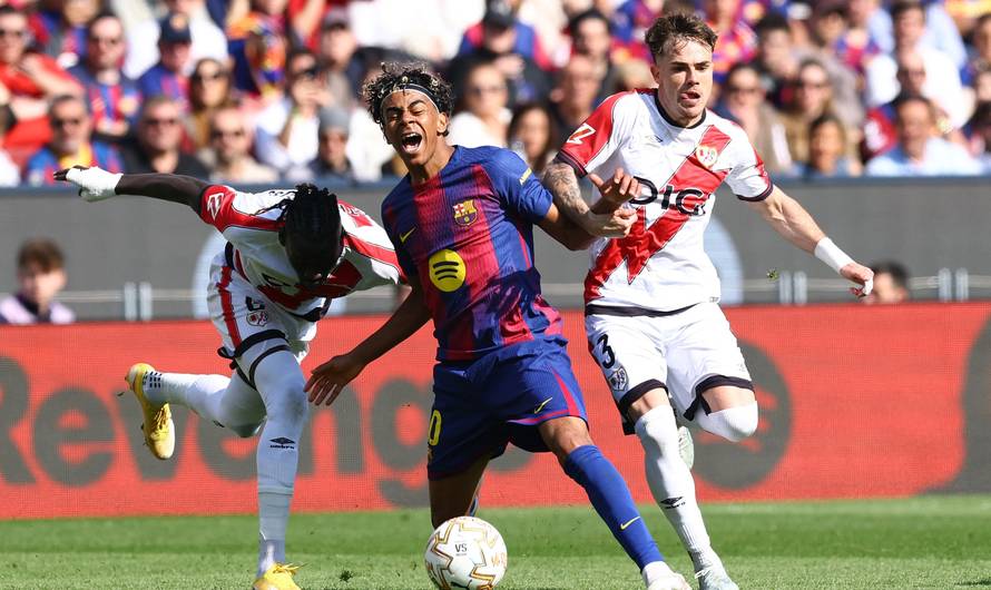 LaLiga - FC Barcelona v Rayo Vallecano
