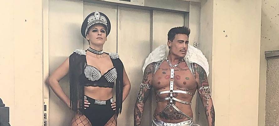 'Imao sam grupni seks i gledao sam druge parove dok to rade'