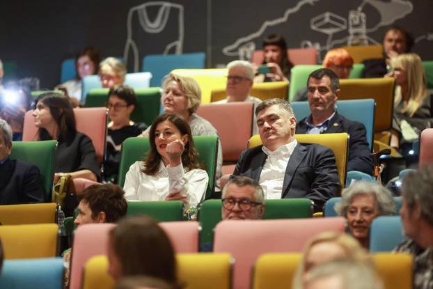 Zagreb: Predsjednik Milanović sa suprugom na otvorenju ZagrebDoxa 2026. i projekciji filma "Sintetičko suosjećanje"