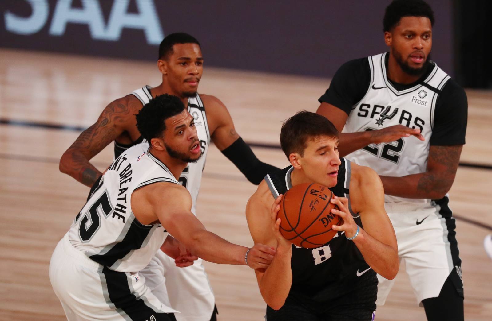 NBA: Sacramento Kings at San Antonio Spurs