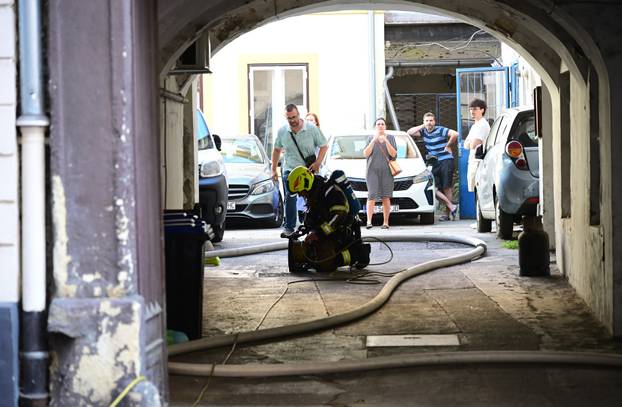 Zagreb: Požar u Mesničkoj ulici