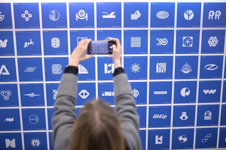 Zagreb: Otvorena je izložba 'Yugo.logo – Grafička identifikacija u Jugoslaviji'