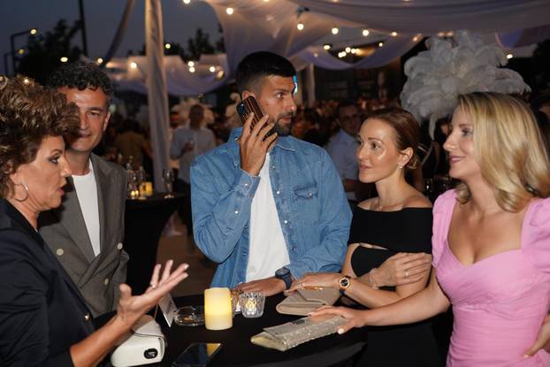 Beograd: Novak i Jelena Đoković uživali u nastupu Nica Cavea na Belgrade River Festu