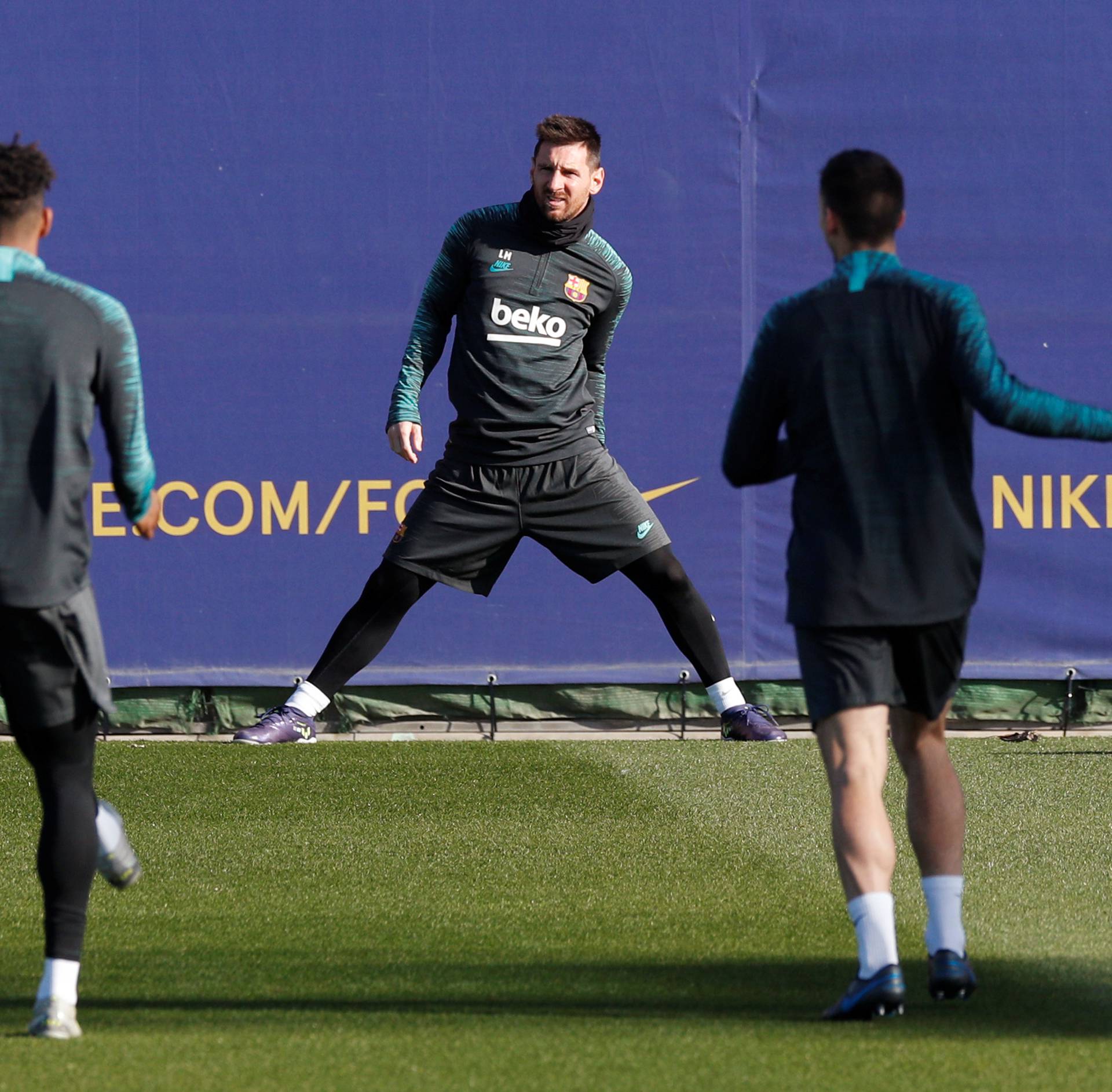 Champions League - Barcelona Training