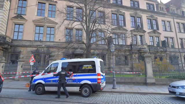 Napad na troje ljudi u Haagu ipak nije bio teroristički čin