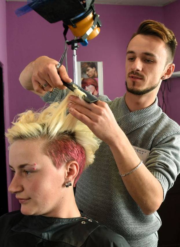 Otocac - 17.05.2016 - Snimanje nove sezone "Ljubav je na selu" u Sincu pokraj Otocca