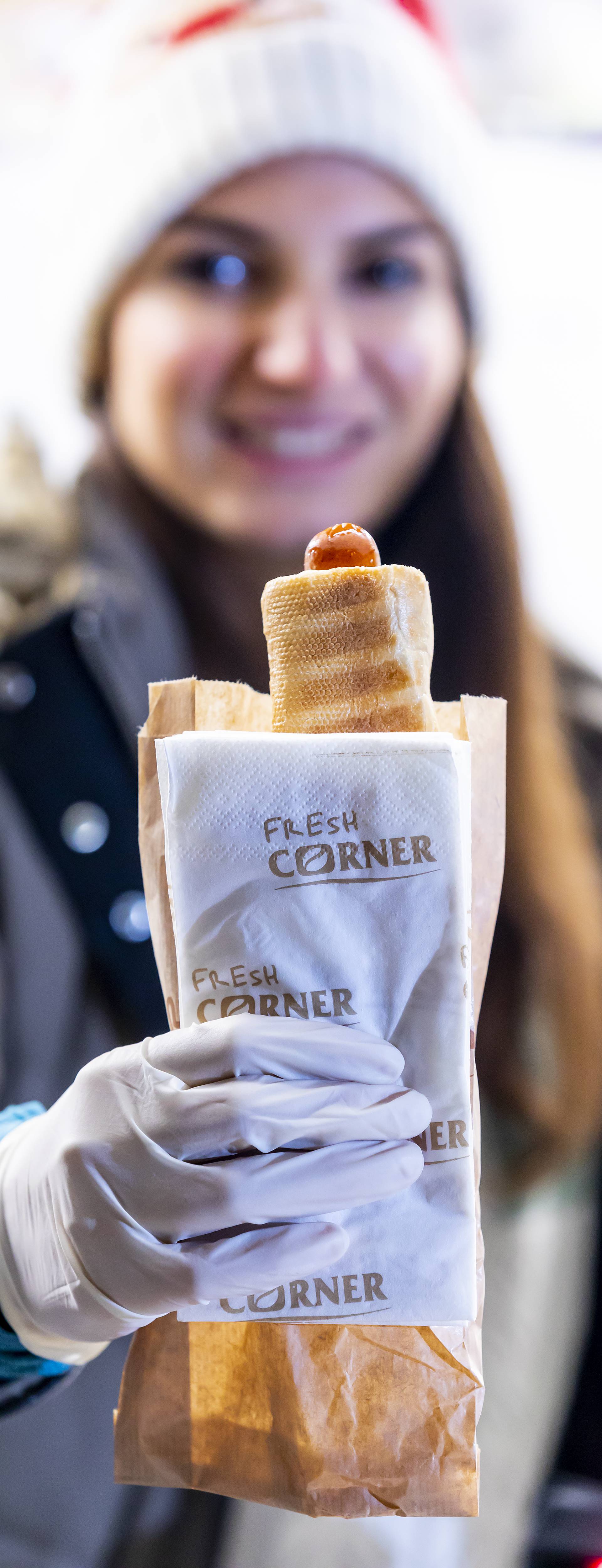 Probajte najbolji hot dog iz Fresh Corner kućica na Adventu diljem Hrvatske!