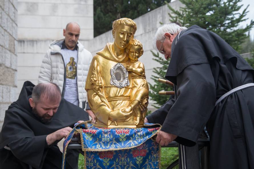 'Hvala ti! Ti si zaslužan što mi je sestra danas među živima...'