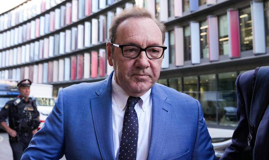 Actor Kevin Spacey arrives at Central Criminal Court in London