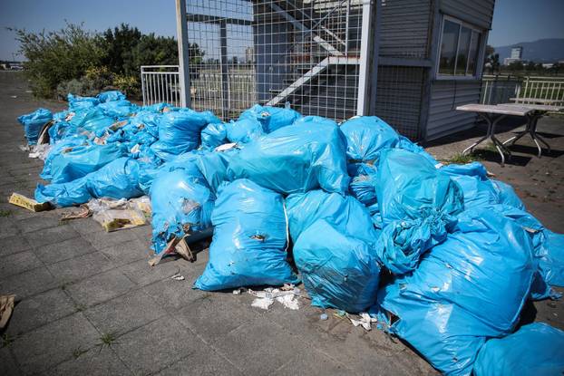 Zagreb: Mjesec dana nakon Thompsonovog koncerta Hipodrom je i dalje zatrpan smećem