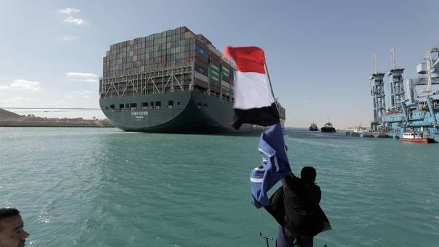 Brod Ever Given i dalje zarobljen u Egiptu, ne daju ga bez milijarde dolara odštete