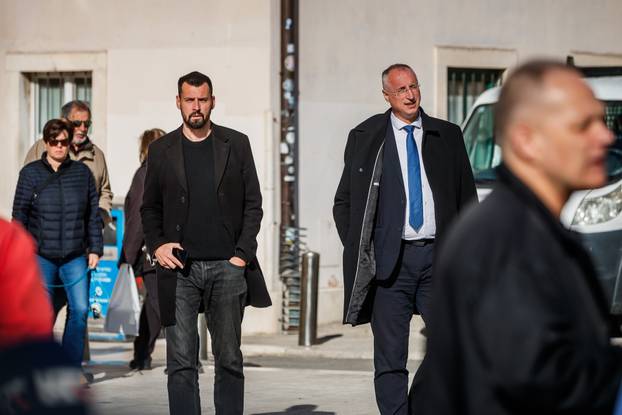 Prosvjed novinara u Splitu protiv "Zakona opasnih namjera" 