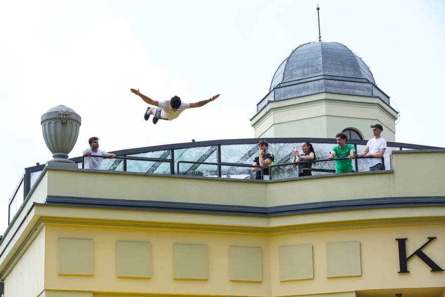 Prave vratolomije ali filmske, mogu se vidjeti na festivalu kaskaderstva u Karlovcu