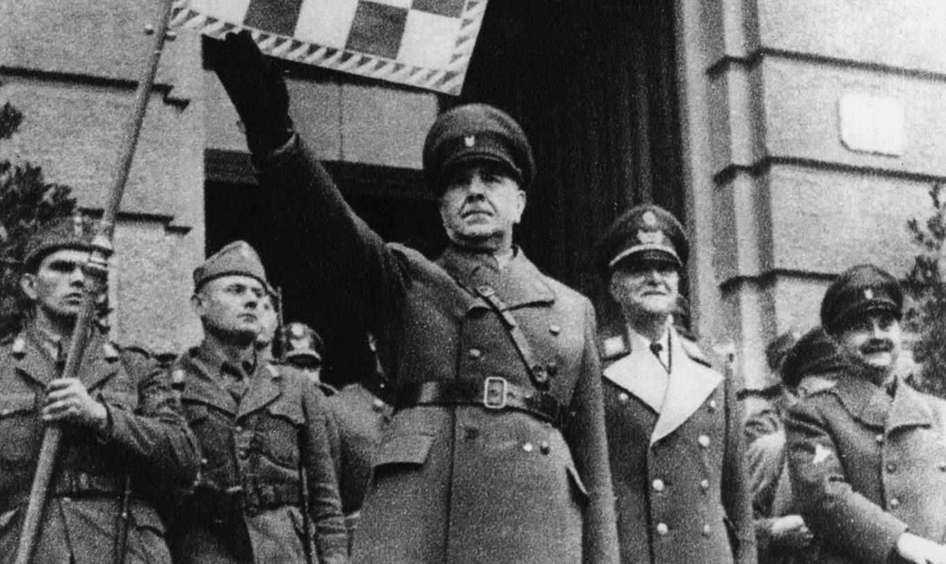 Pavelic, Ante, 14.9.1889 - 28.12.1959, Croatian politician, head of state of Croatia 10.4.1941 - May 1945, during a parade at Ka