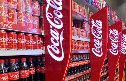 Coca Cola povlači veliki broj boca u Europi zbog opasne tvari