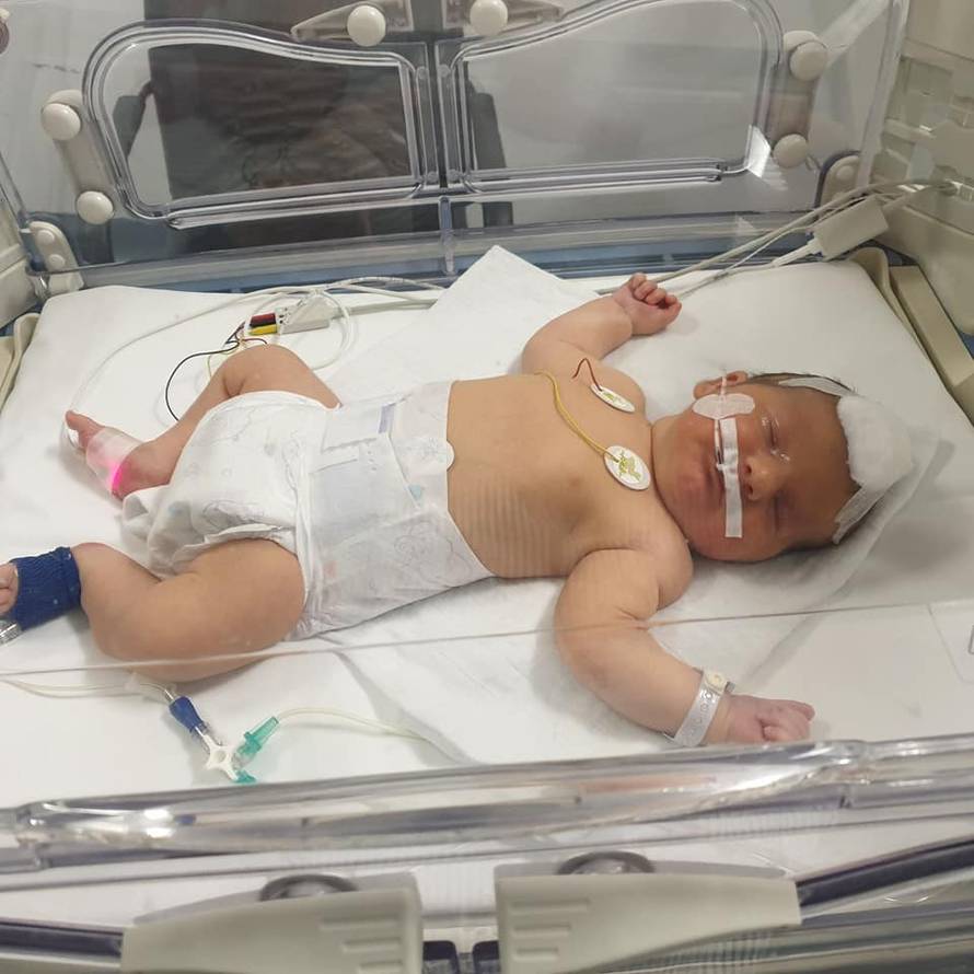 Za malog Jonu skupili su milijun kuna: 'Hvala vam za svaku lipu! Ne mogu izgubiti i ovo dijete...'