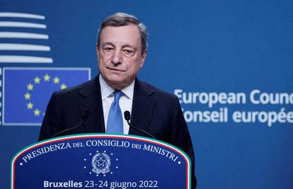 Mario Draghi daje ostavku, na čelu vlade bio samo 16 mjeseci