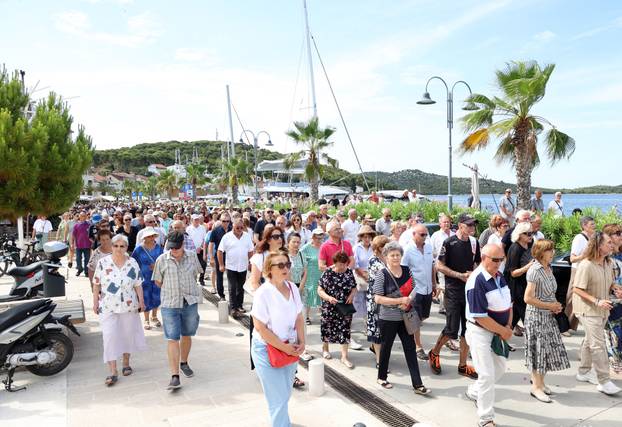 U Rogoznici proslavljen blagdan Gospe od Kapelice