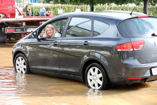 Potopljene ulice Medulina nakon jakog nevremena