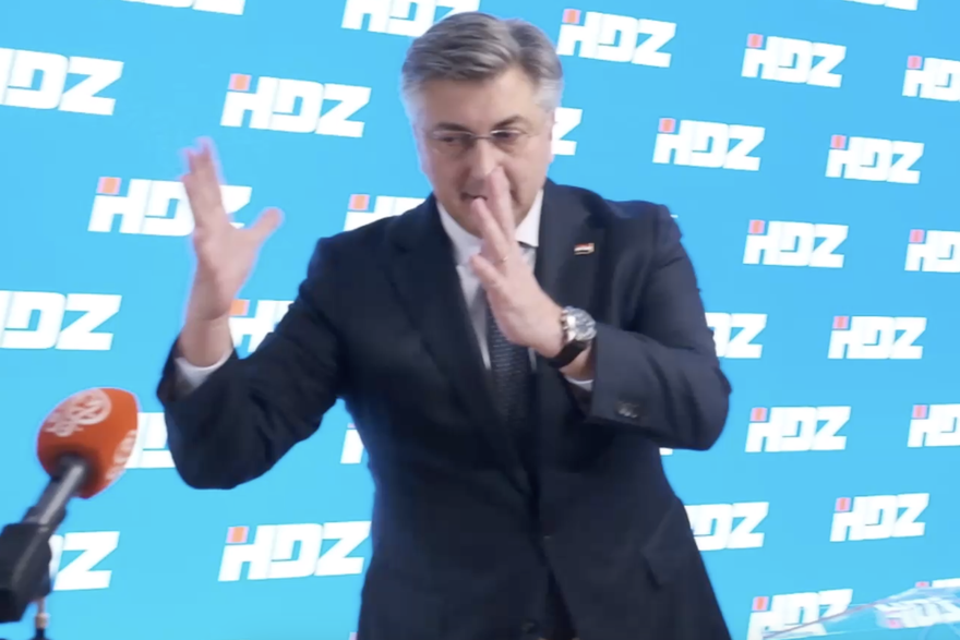 andrej plenković miće mikrofone na presici