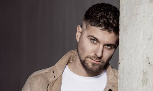 Mladi 'hitmaker' kojeg vole velike zvijezde krenuo u solo karijeru, a sad objavio pjesmu