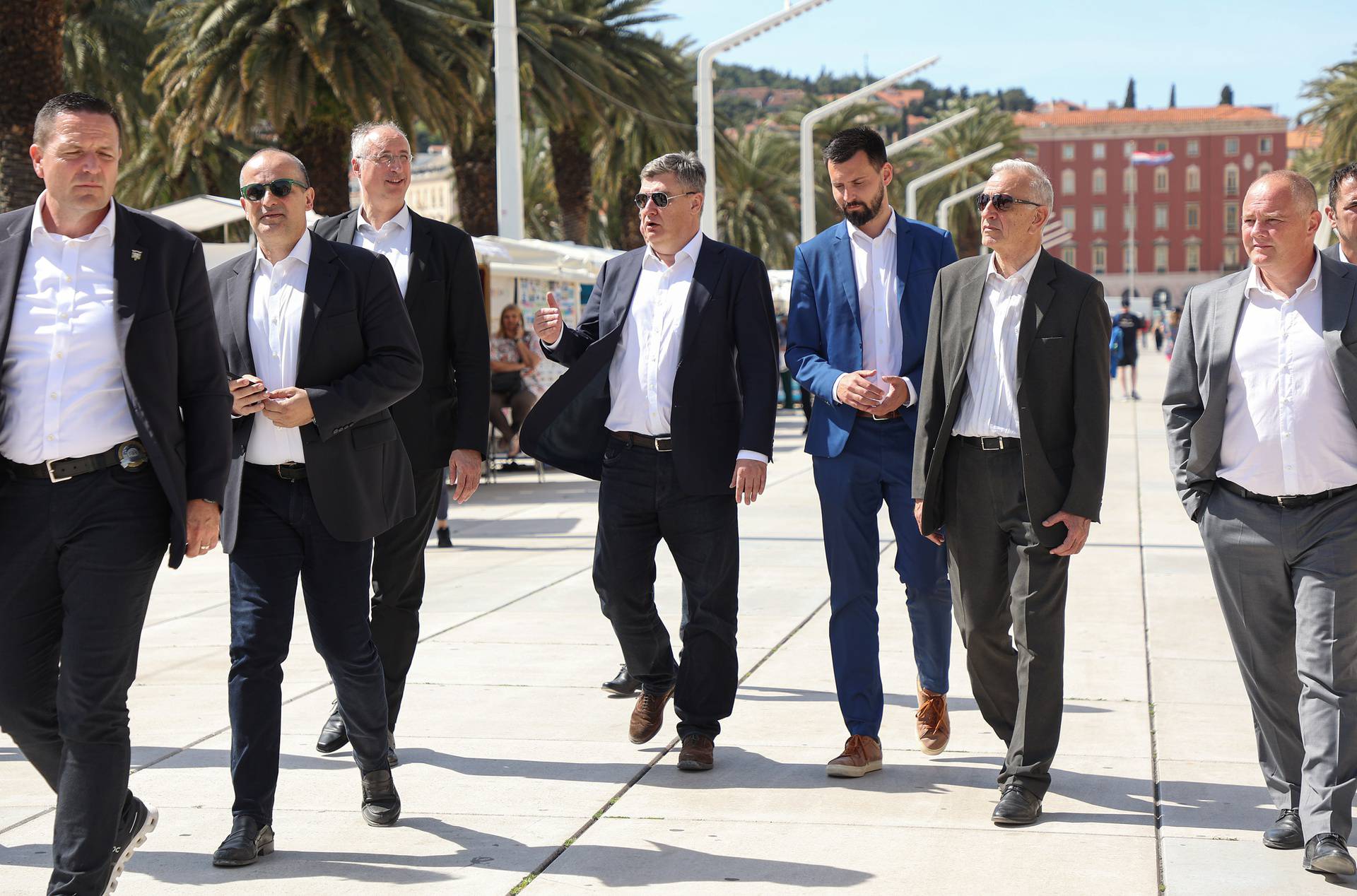 Predsjednik Zoran Milanović obišao obnovljenu staru gradsku vijećnicu u centru Splita