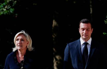 Oporba tvrdi: Barnier i Macron sada ovise o Marine Le Pen