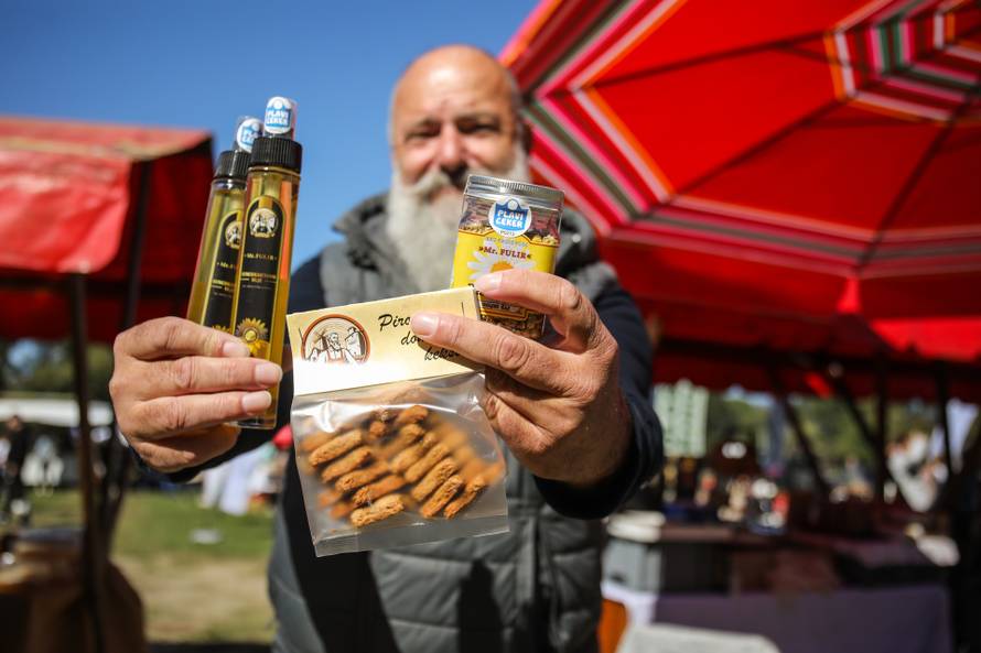 Okusi tradicije i priče s polja: Sajam OPG-ova na Bundeku oduševio posjetitelje