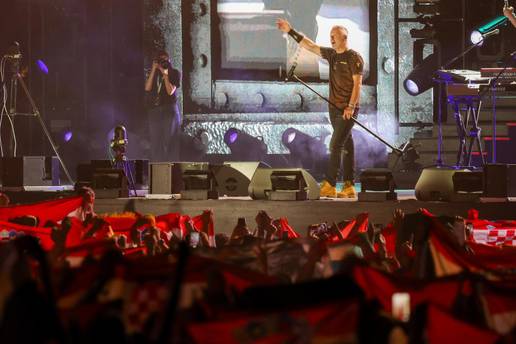 Zavr&scaron;io je koncert Thompsona u Zapre&scaron;i&cacute;u: 'Hvala vam svima'