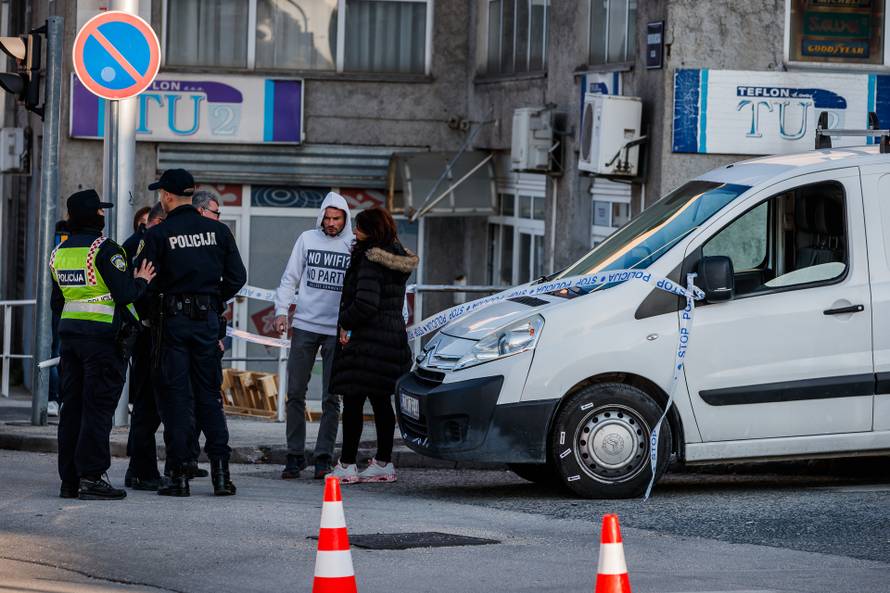 Split: Kombi naletio na petero djece, prevezena su u bolnicu