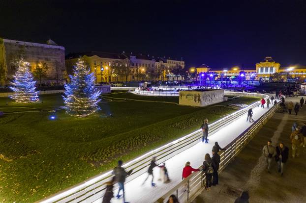 Pogled iz zraka na Advent u Zagrebu